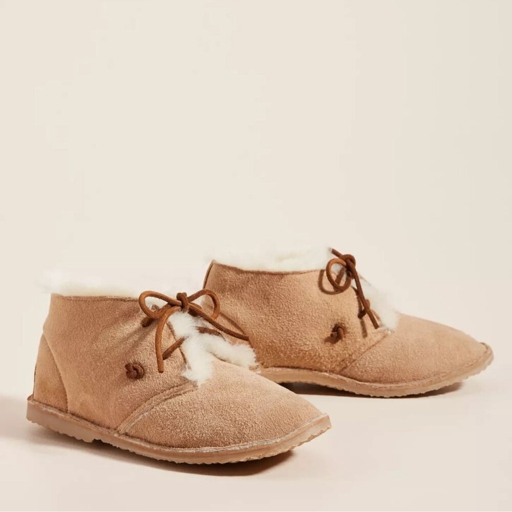 NEW BEEK Penguin Suede And Shearling Lace Up Chukka Boots chestnut women 9